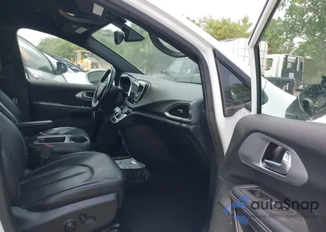 2019 Chrysler Pacifica Touring L Plus from USA, damaged, VIN 2C4RC1EG3KR522379